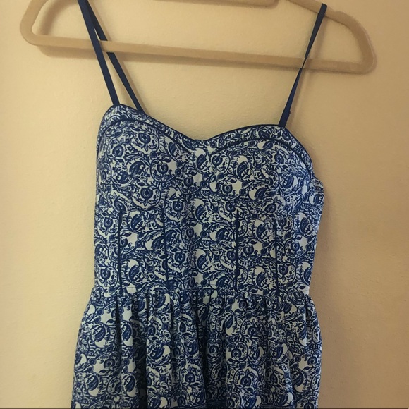 Band of Gypsies Zoe Blue and white Paisley Dress - Picture 2 of 6